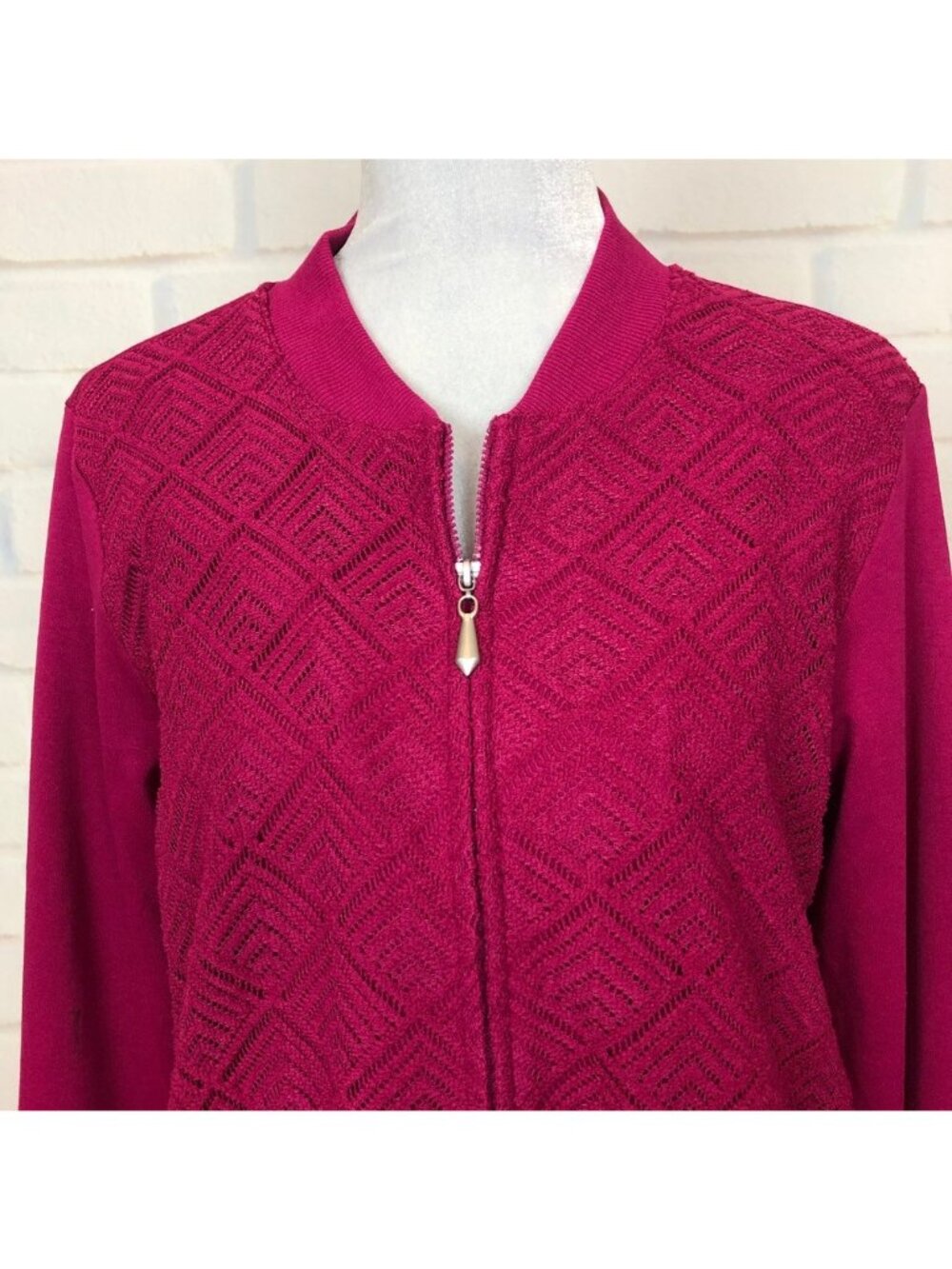 NWT Alfred Dunner Magenta Knit Zip Jacket Size 8 Crochet Lace Front - Picture 4 of 7